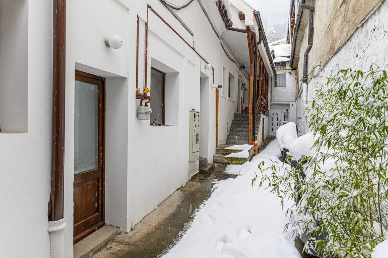 Castelului - Casa Monad * Brasov